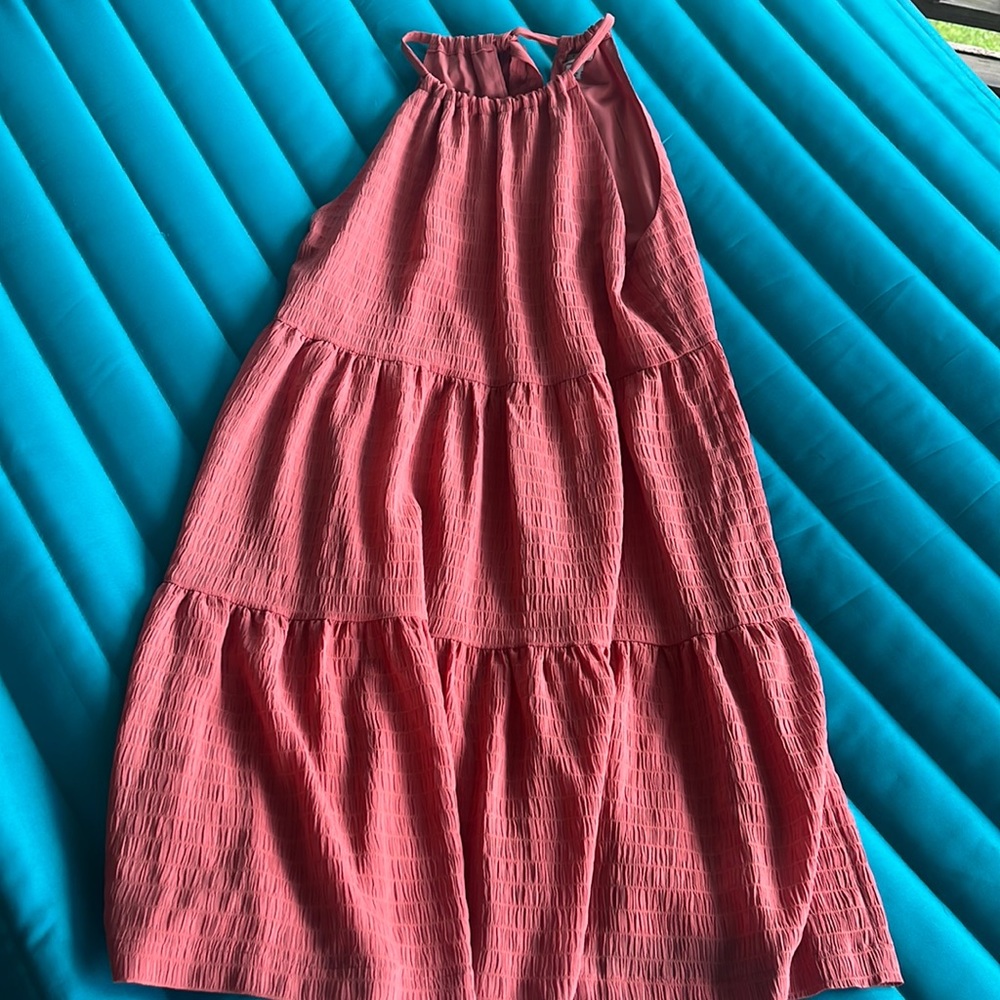 Tiered coral dress, size S